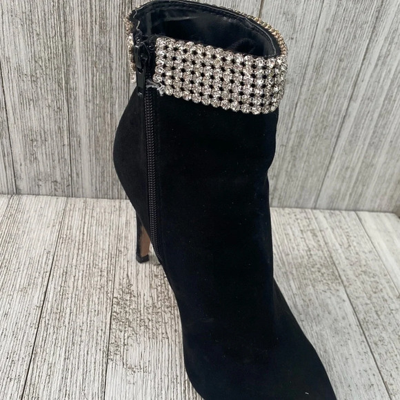 NEW YORK & COMPANY RHINESTONE-CUFF HEEL BOOTIE SIZE 10 - Picture 6 of 10